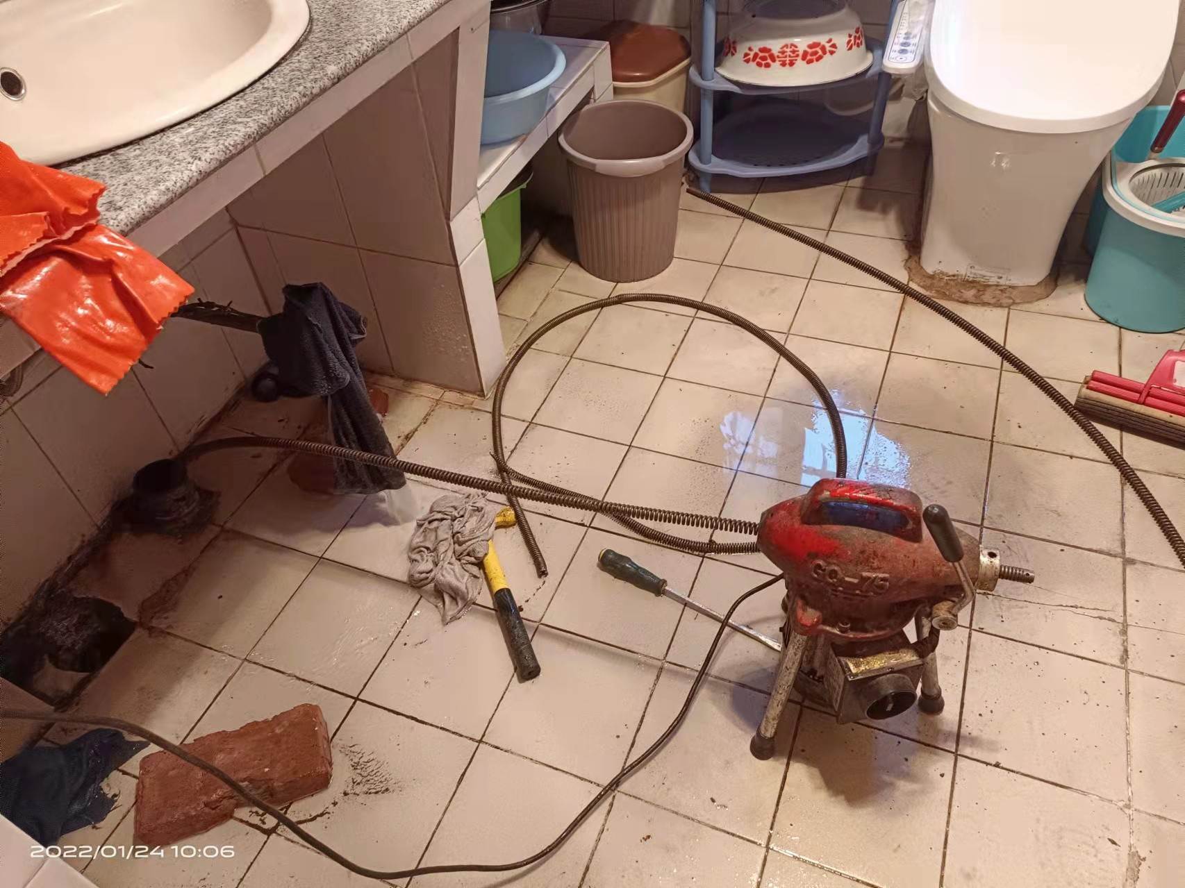 根河疏通厨房下水道，地漏疏通