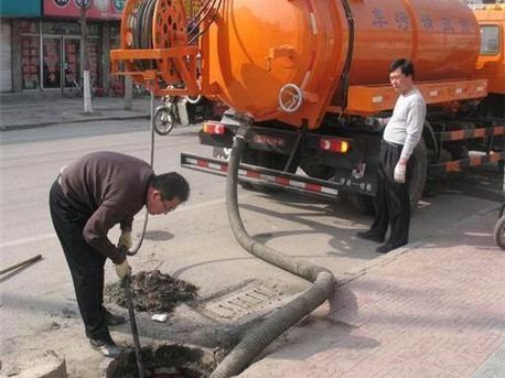 根河清掏化粪池，健康生活从这里开始